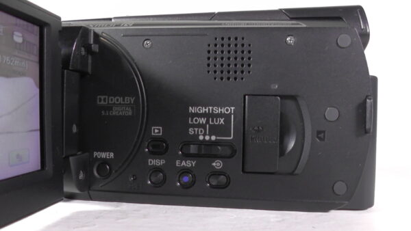 Filmadora sony hdr-xr520 com gravação noturna colorida: veja no escuro com mais detalhes e realismo. - Imagem 6